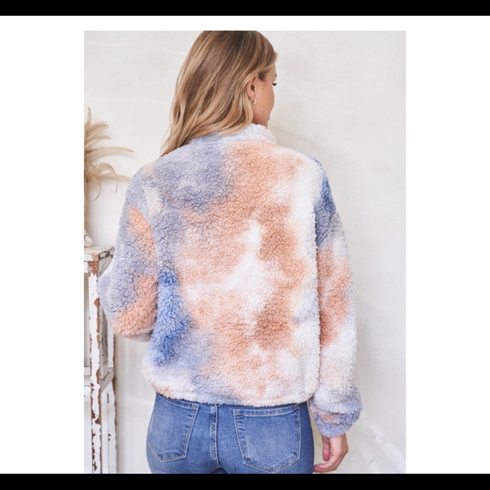 ⭐️TIE DYE SHERPA HALF ZIP⭐️ - Picture 3 of 3
